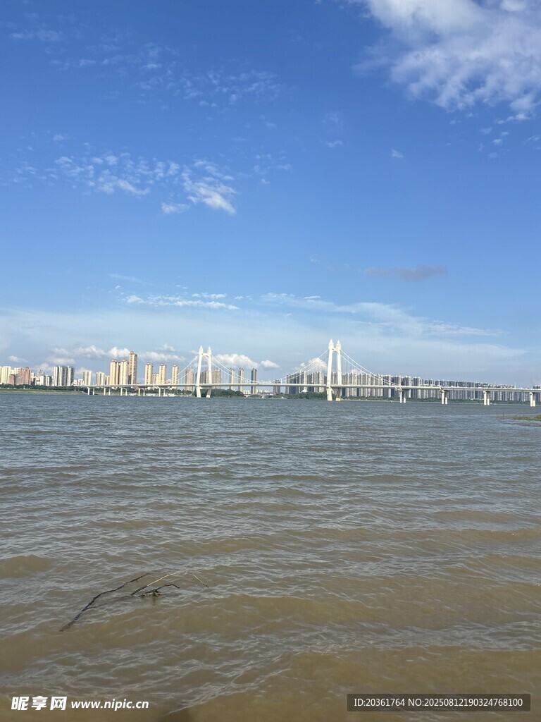 海濱城市風(fēng)光
