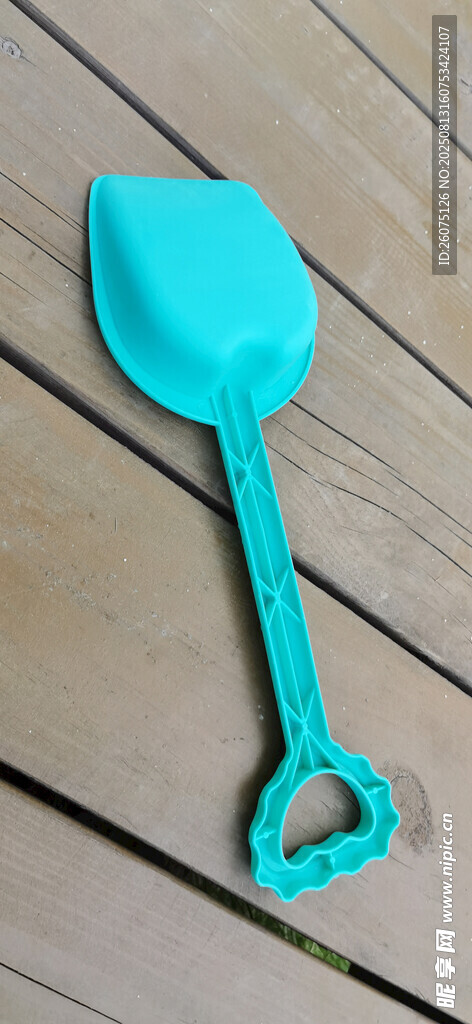 藍色小鏟子玩具