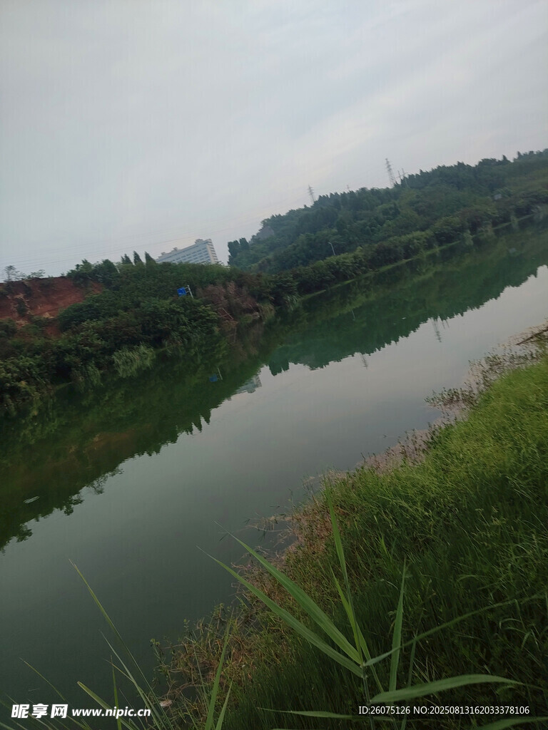 寧?kù)o河畔風(fēng)光