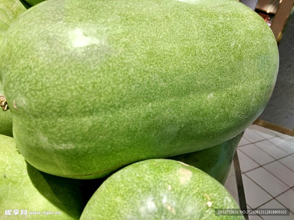 新鮮青皮冬瓜堆疊
