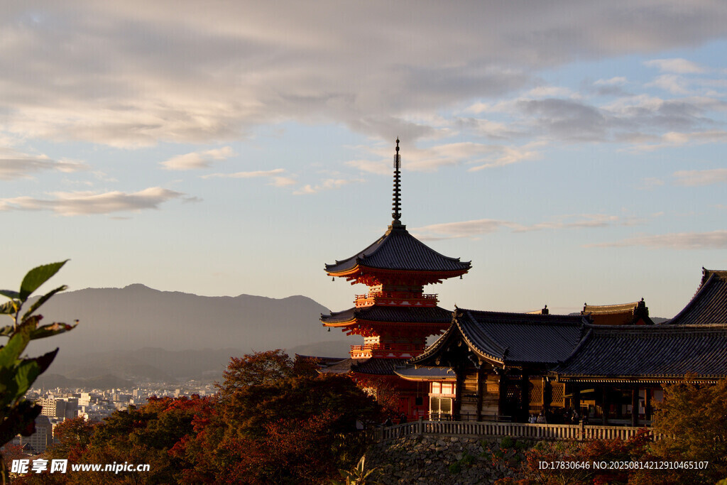 日式古塔風景