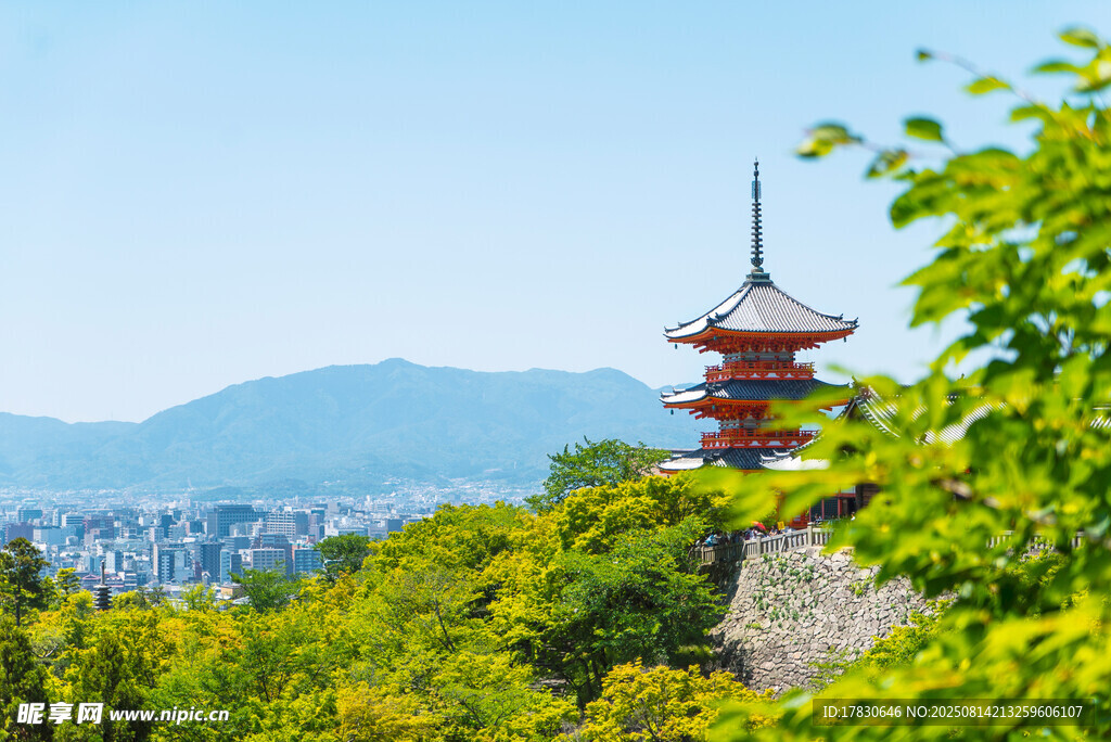 日本山間寶塔風(fēng)景