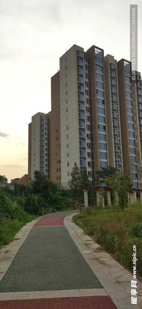 夕陽下的城市住宅區(qū)景觀