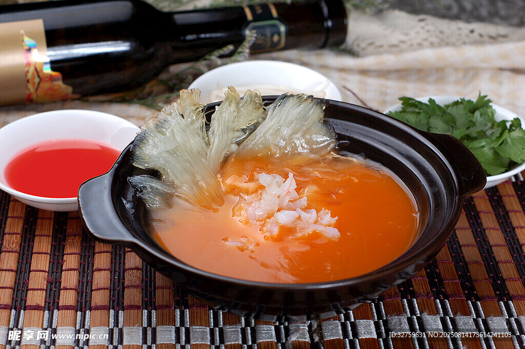 番茄濃湯配炸物