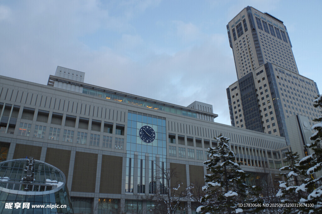 城市中的現(xiàn)代建筑景觀