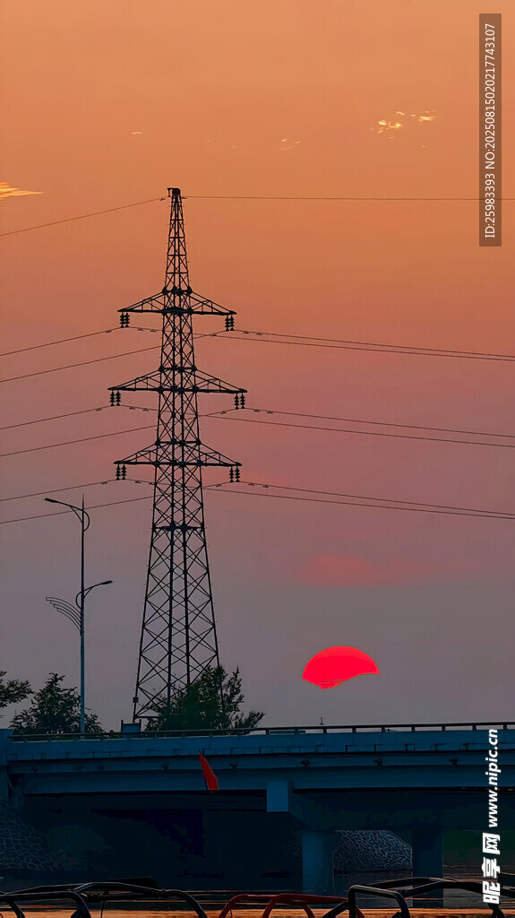 輸電塔