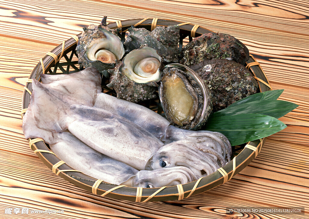 新鮮海產(chǎn)拼盤