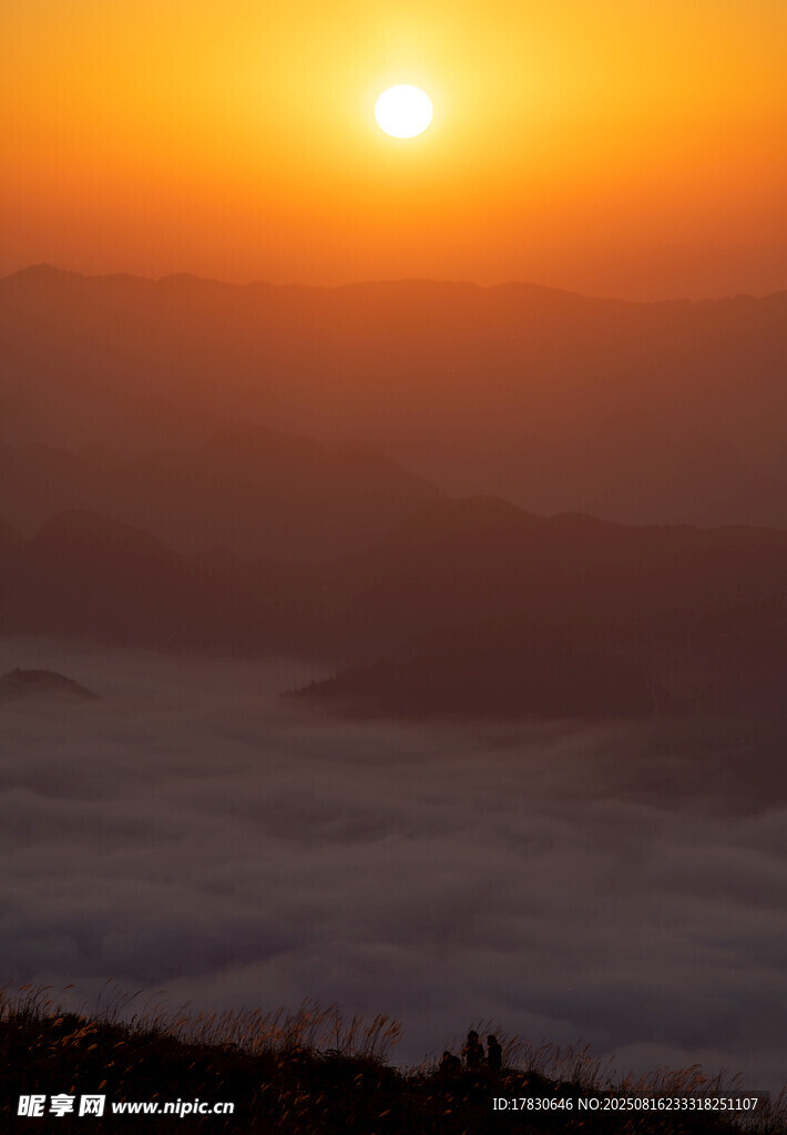 日出云海壯麗景觀