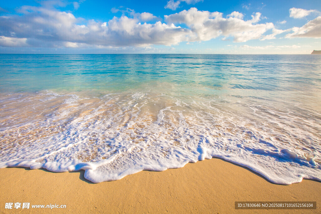 海邊浪漫沙灘海浪美景