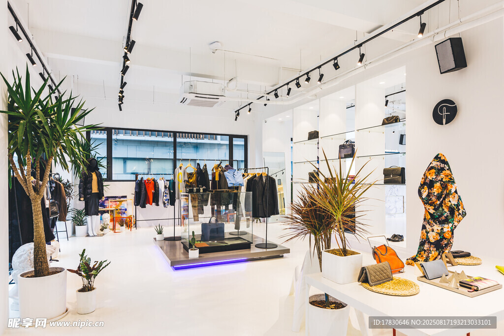 時尚服飾店室內(nèi)陳列展示