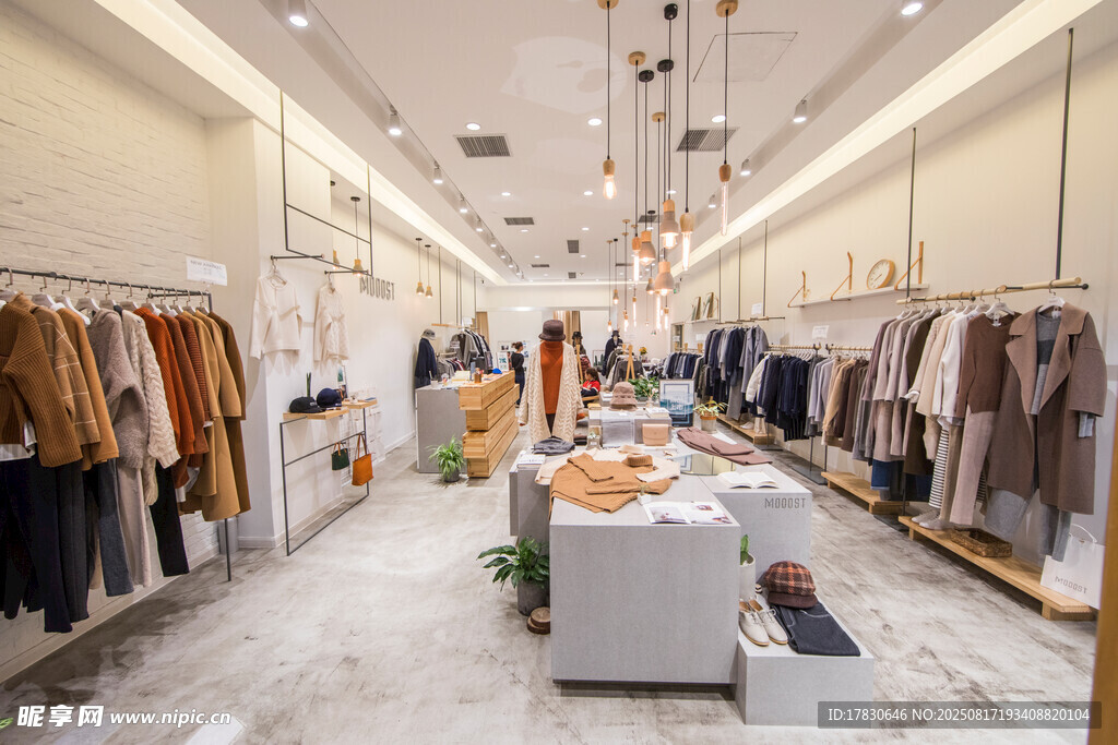 時尚服裝店內(nèi)部陳列展示