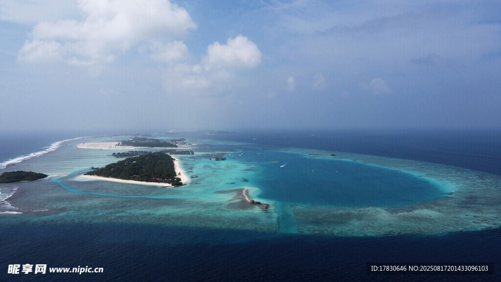 美麗海島的迷人海景