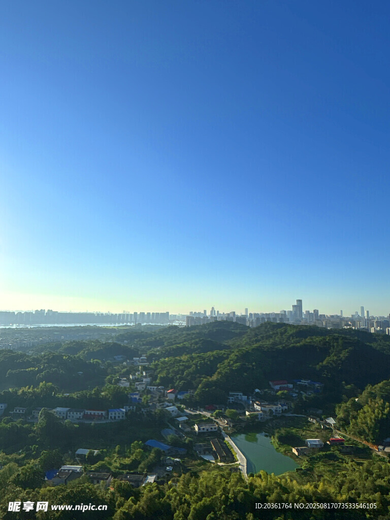 城市綠意全景風(fēng)光