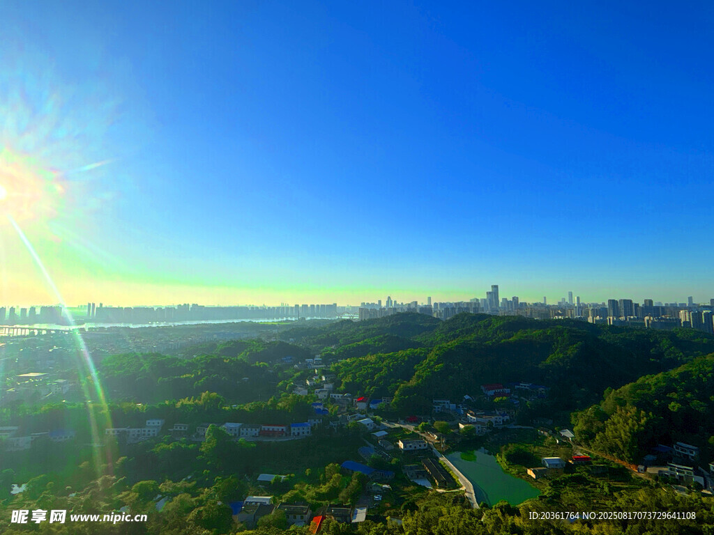 城市日出全景風光