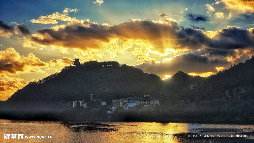 夕陽山水