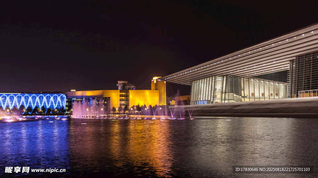 城市河畔夜景絢麗建筑