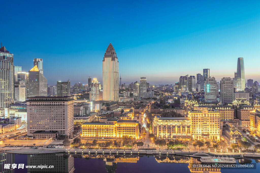 上海外灘繁華夜景