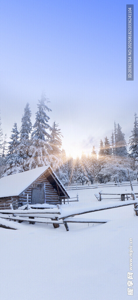 冬日雪景中的靜謐木屋