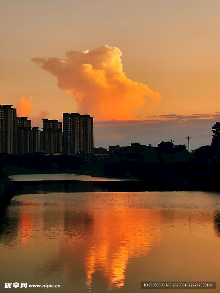 城市日落