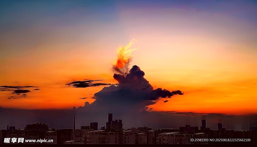 夕陽云朵