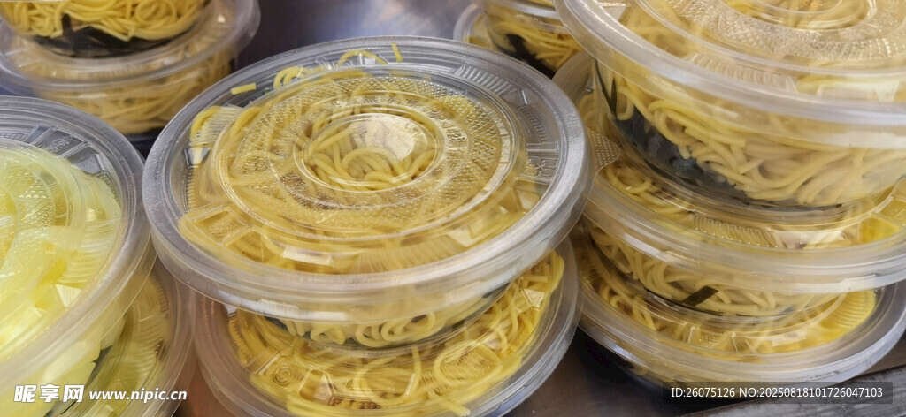 盒裝美味涼面