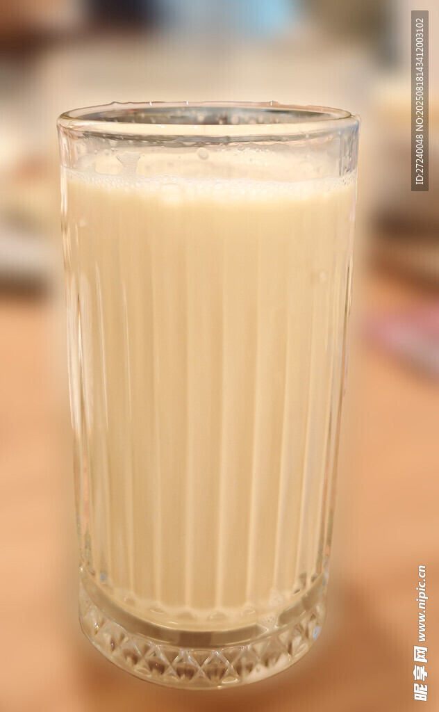 燕麥牛乳