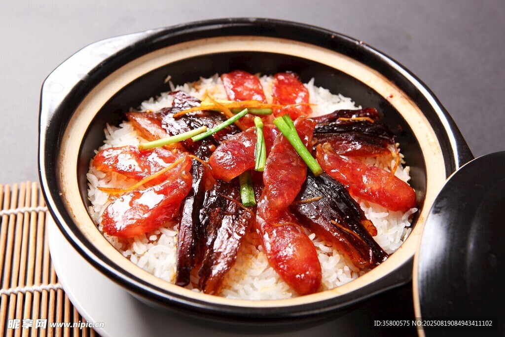 美味臘味煲仔飯