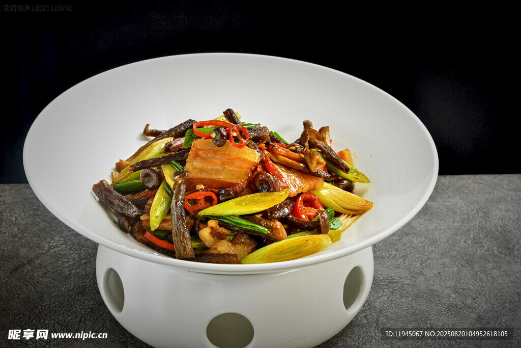 鹿茸菌炒臘肉