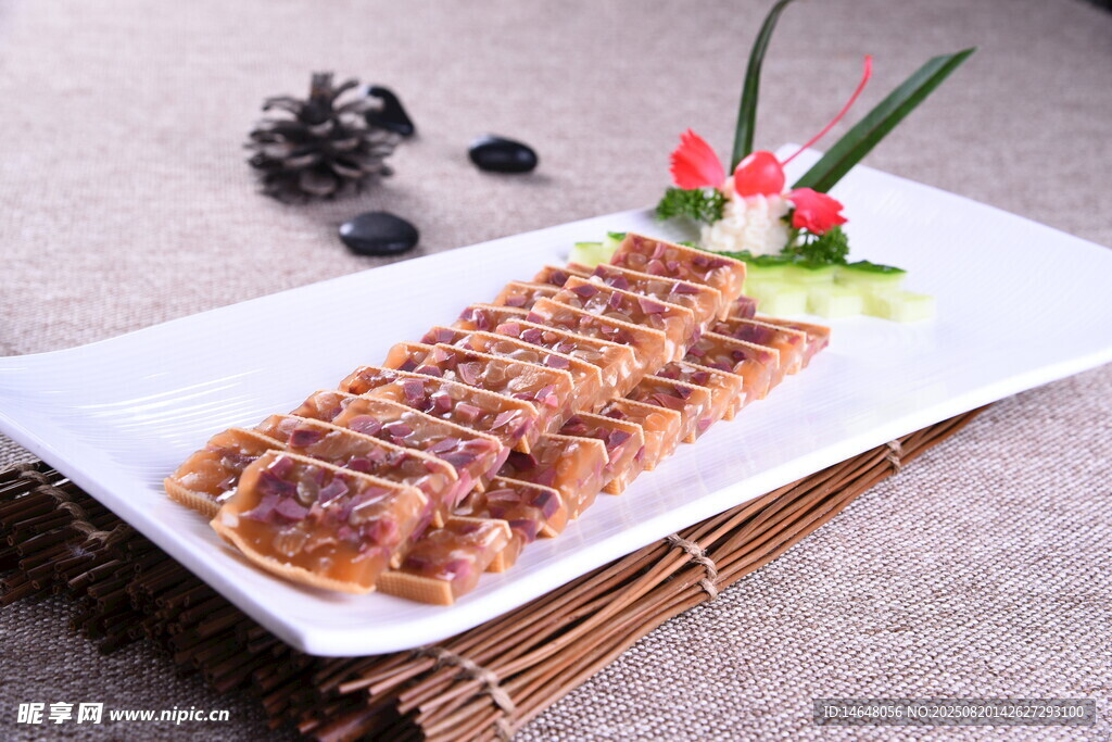 豬頭肉燜子 