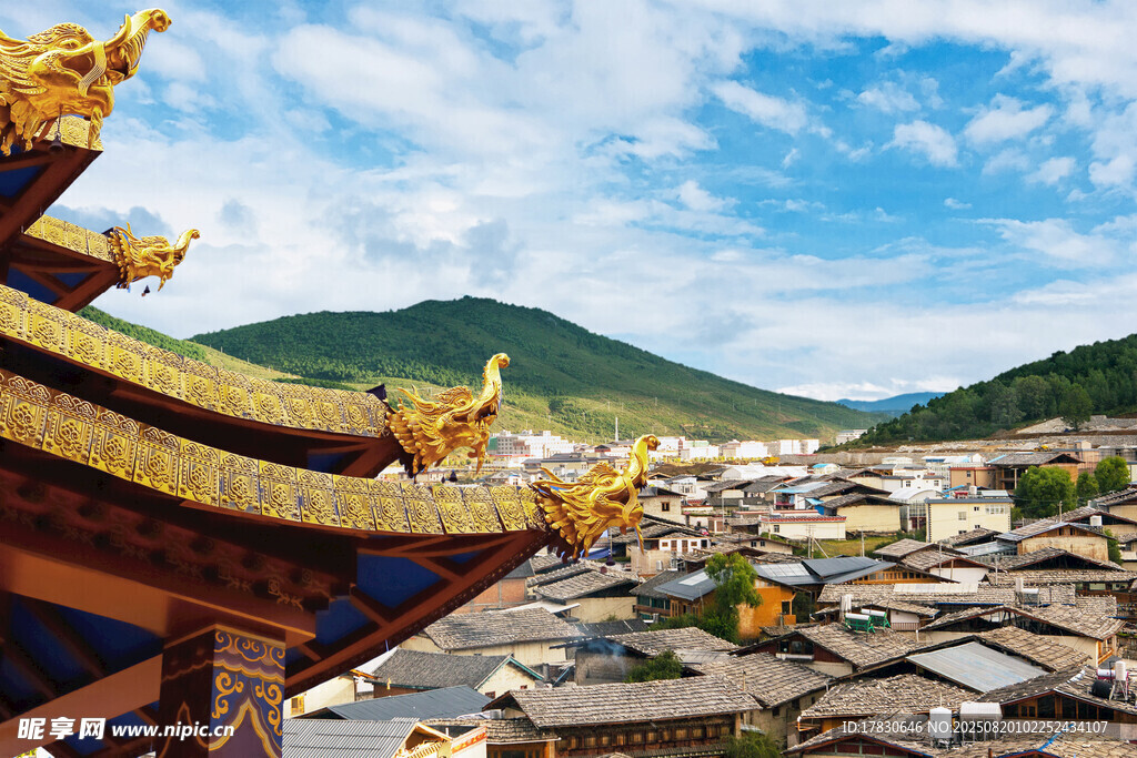 古建俯瞰小鎮(zhèn)風光