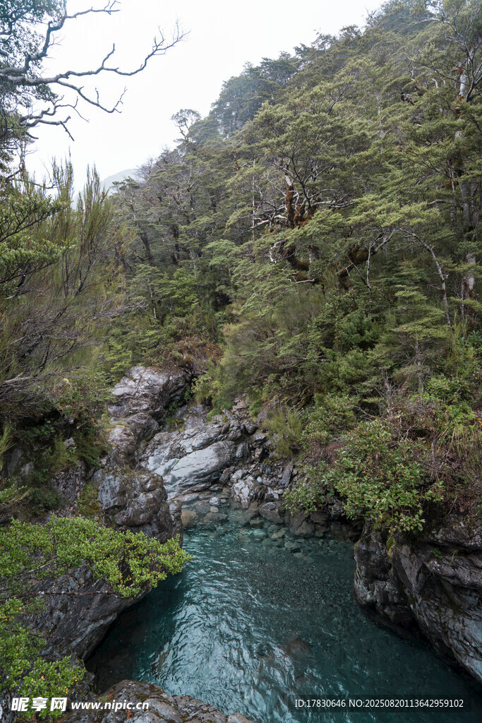 綠松石河灘