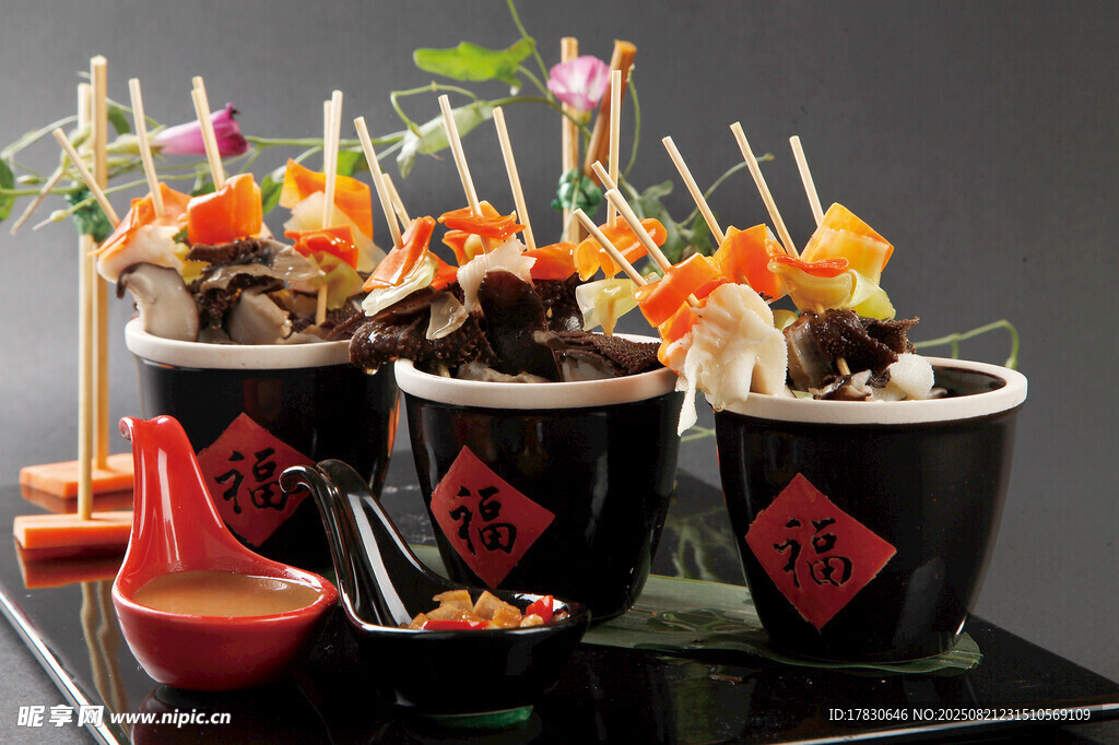 日式創(chuàng)意杯裝刺身料理