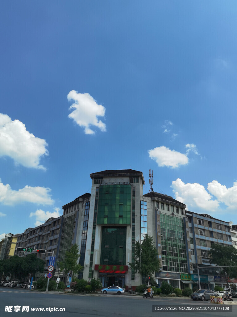 城市中現(xiàn)代化建筑景觀