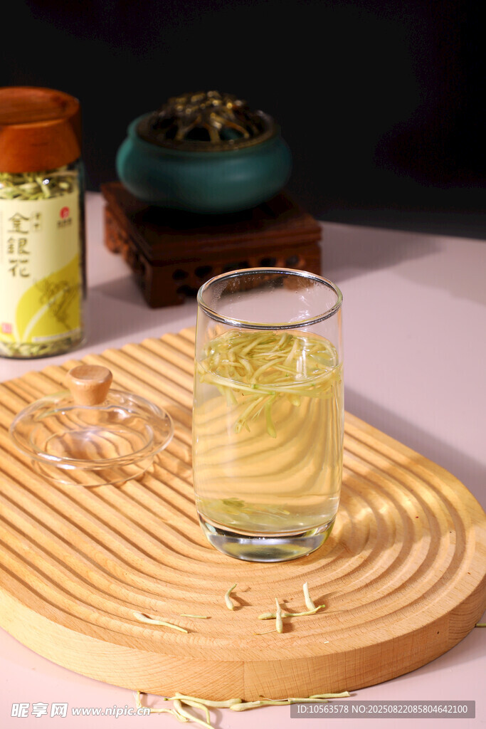 清新茶飲 靜享愜意時(shí)光