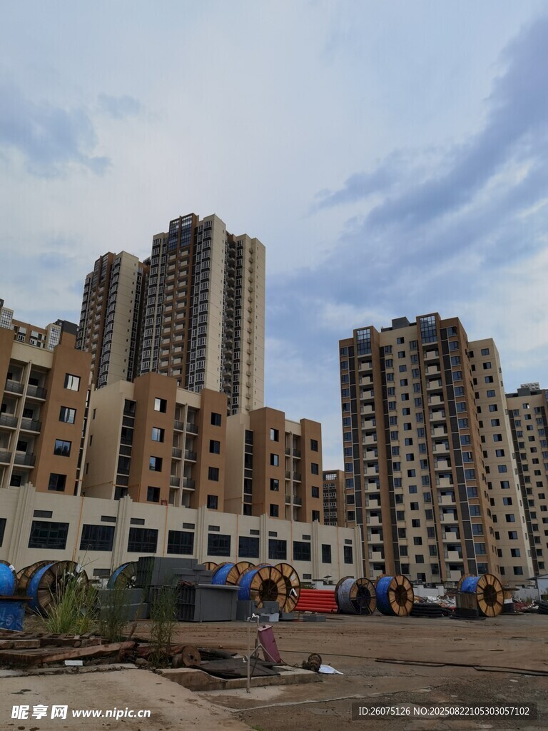 城市在建高層住宅區(qū)景觀