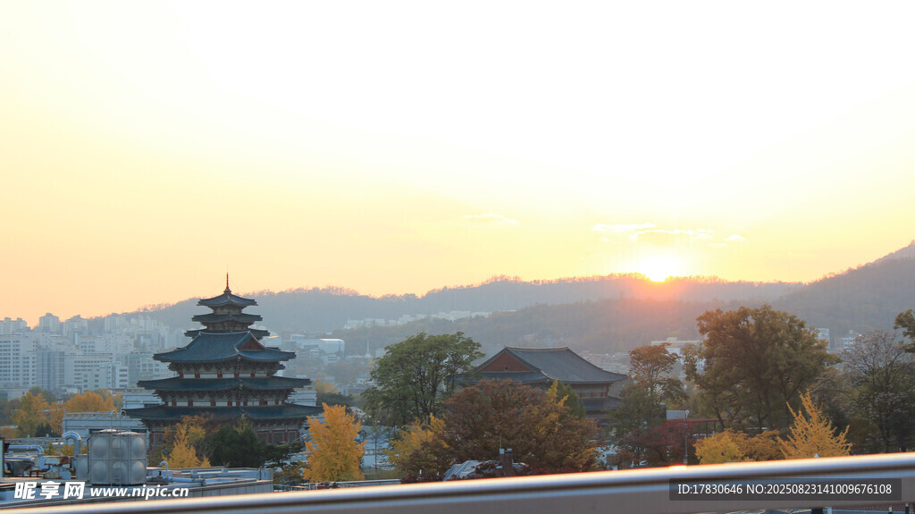 夕陽(yáng)下的古亭美景