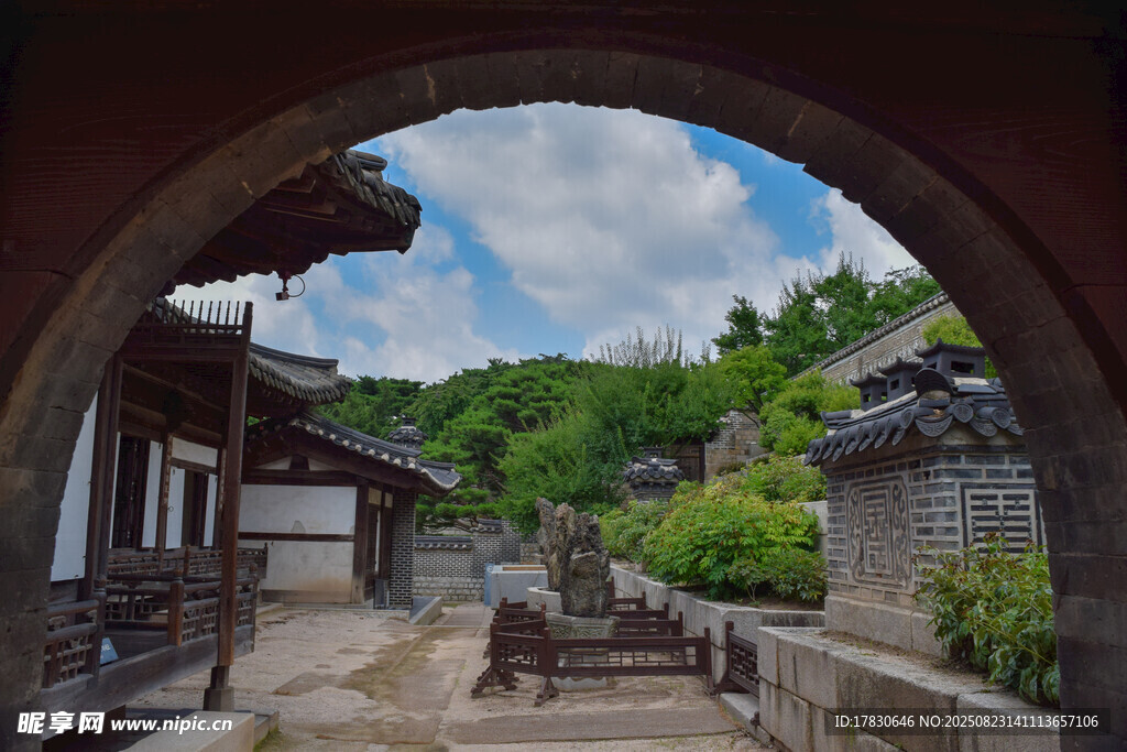 古村拱門景致