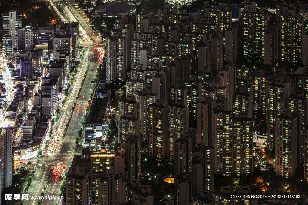 城市夜景俯瞰圖