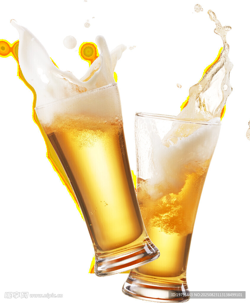 兩杯啤酒碰撞濺起泡沫
