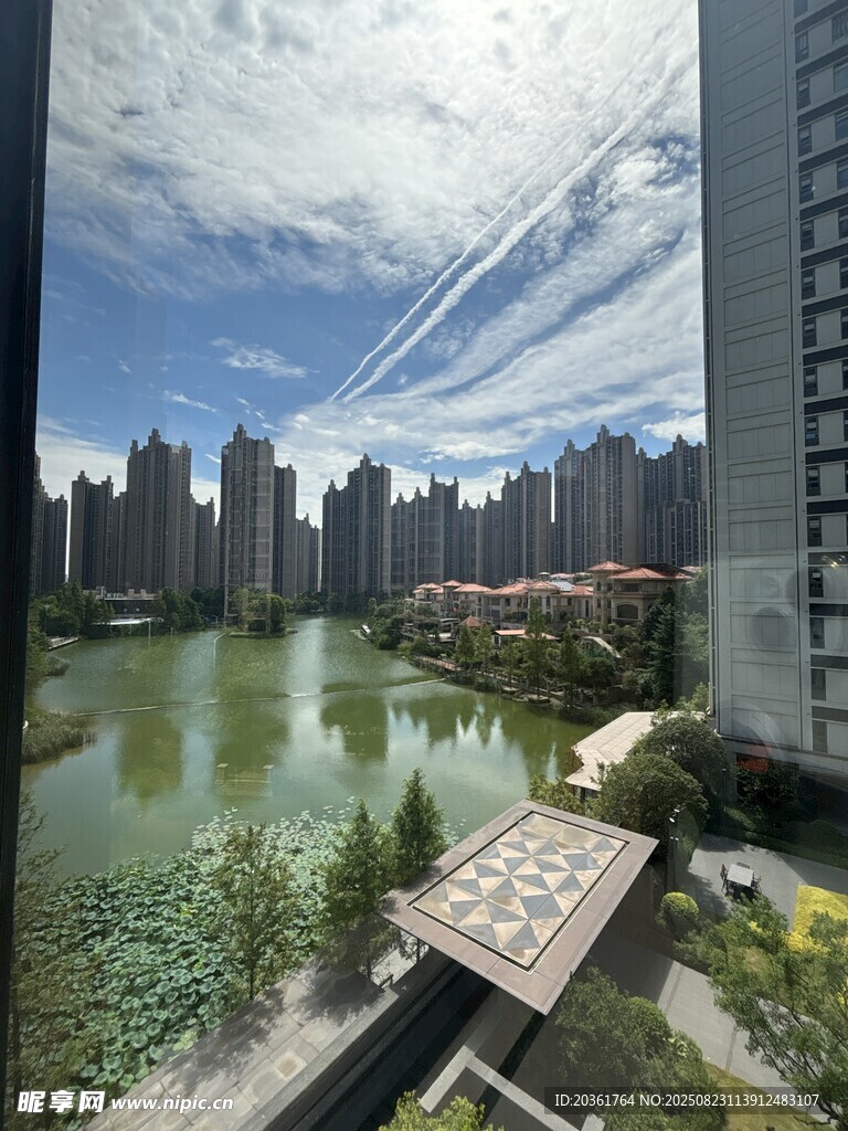 城市河畔景觀風(fēng)光