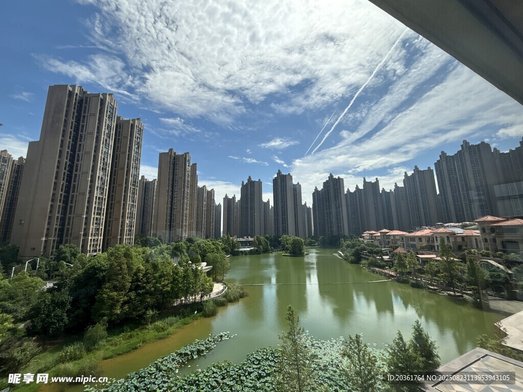城市河畔風(fēng)光美景