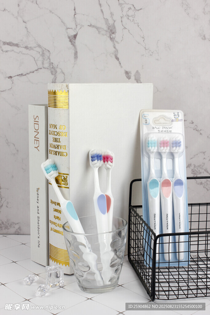 浴室洗漱用品擺放展示