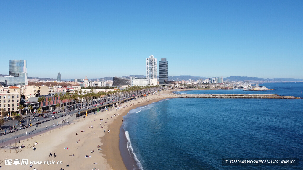 巴塞羅那海濱城市美景