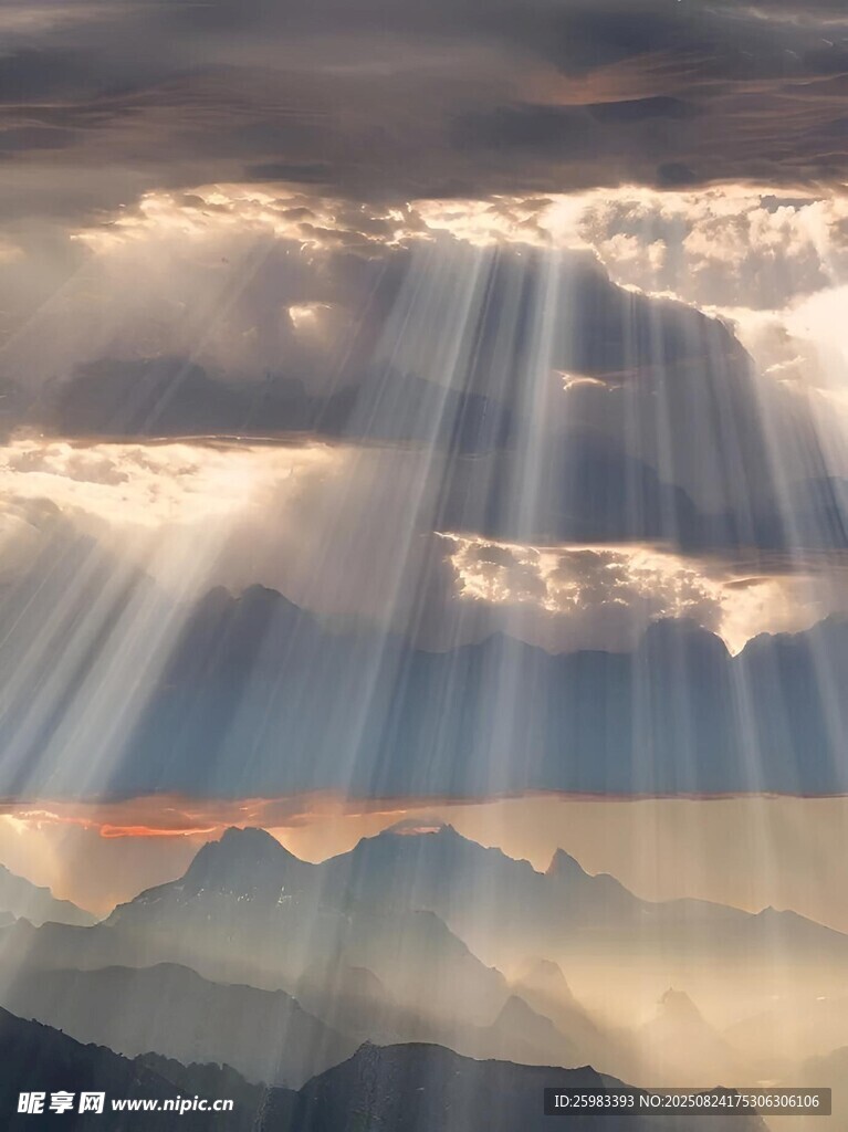 山間云霞