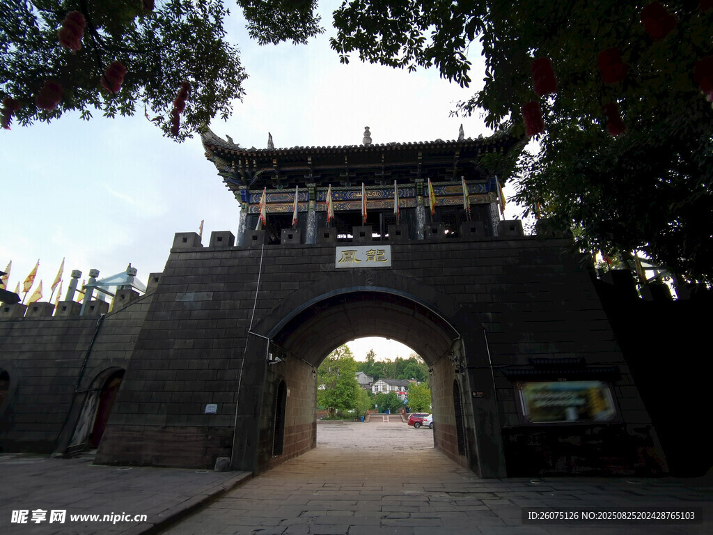 古樸城門建筑景觀