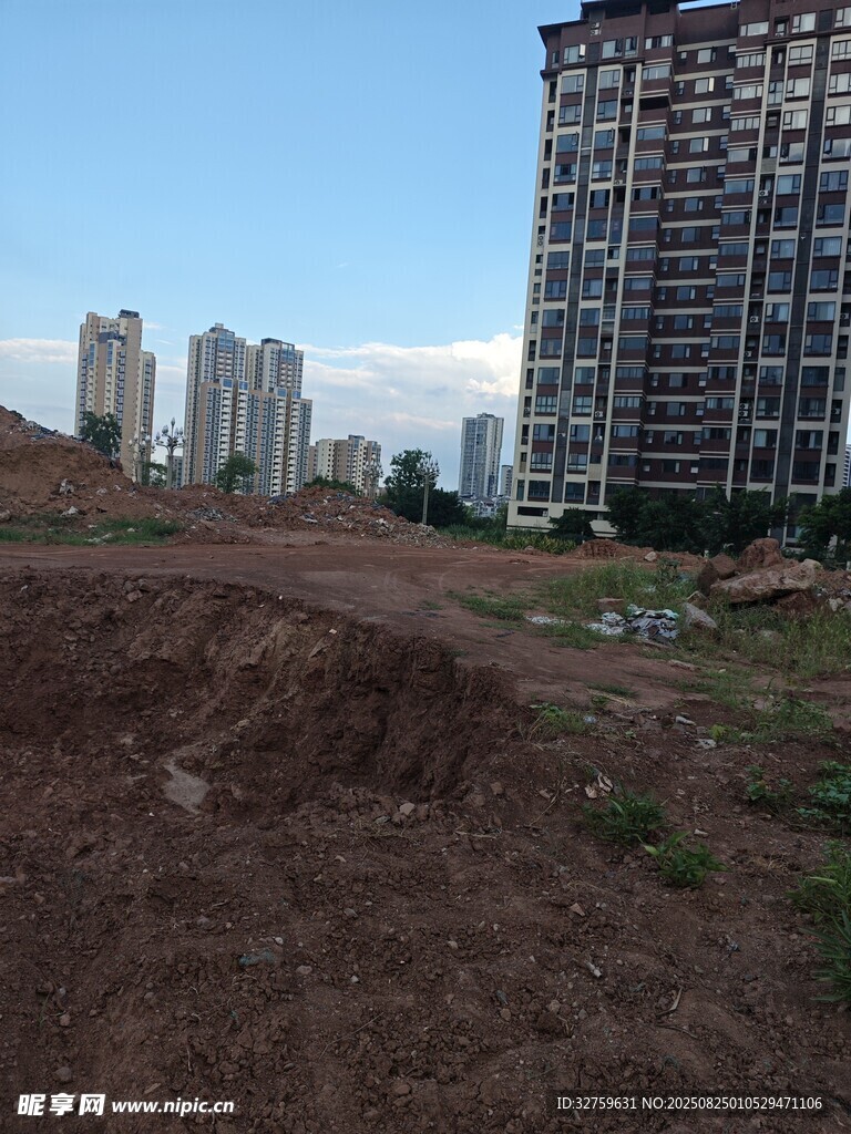 城市荒地待開發(fā)場景