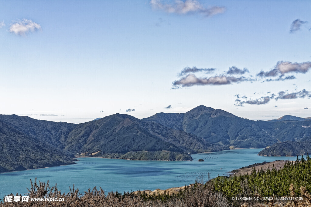 壯麗湖山美景