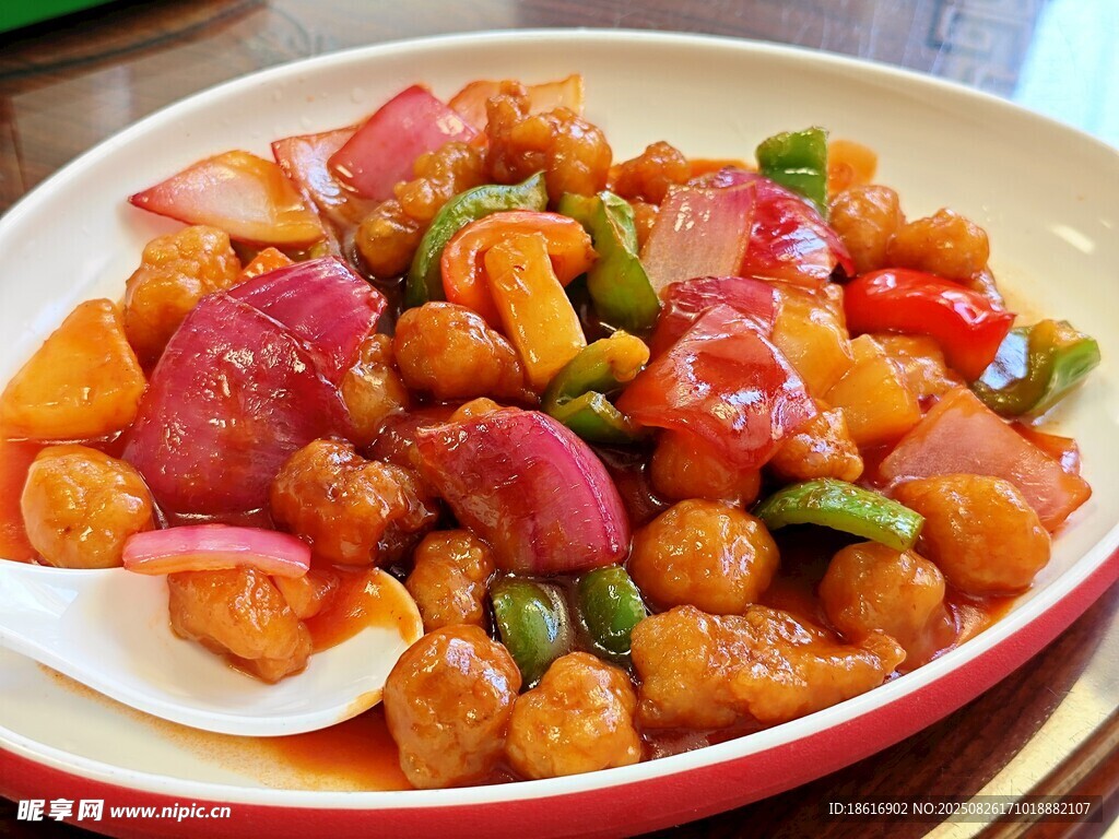 酸甜菠蘿咕嚕肉