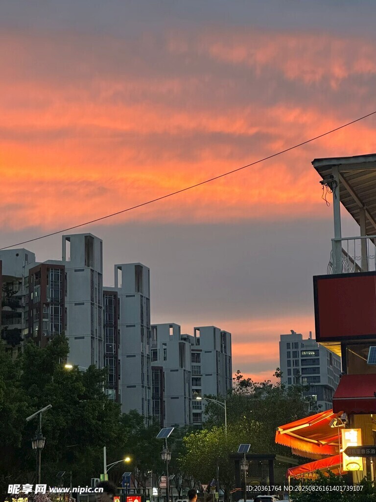 城市黃昏下的建筑與景觀