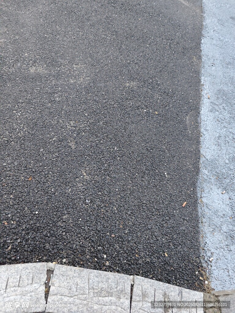 新鋪瀝青路面局部特寫